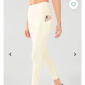 fabletics oasis high waisted pocket 7/8s legging